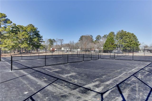 1721 Star Lake DR, Virginia Beach, VA 23453