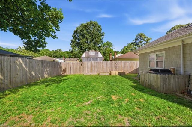 1721 Star Lake DR, Virginia Beach, VA 23453