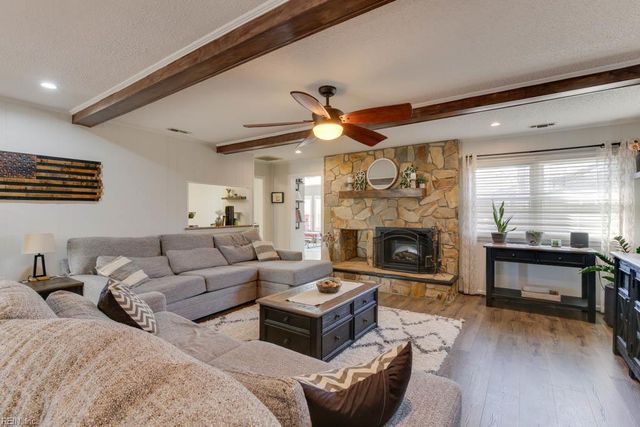 1721 Star Lake DR, Virginia Beach, VA 23453