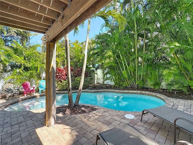 4805 2ND AVENUE, Holmes Beach, FL 34217