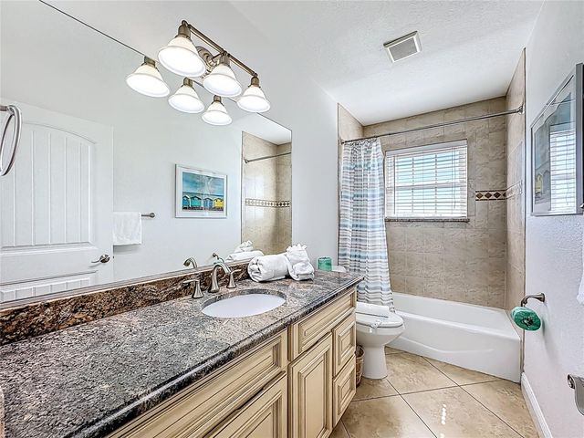 4805 2ND AVENUE, Holmes Beach, FL 34217