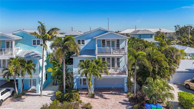 4805 2ND AVENUE, Holmes Beach, FL 34217