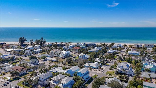 4805 2ND AVENUE, Holmes Beach, FL 34217