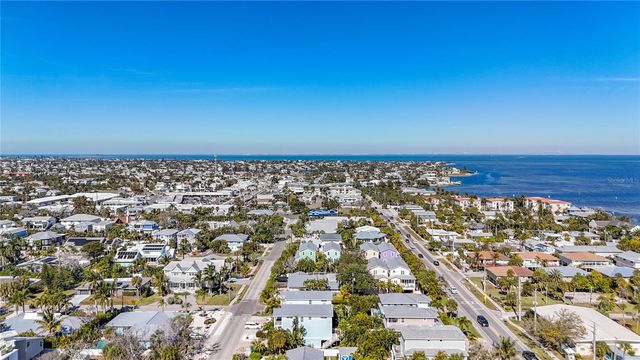 4805 2ND AVENUE, Holmes Beach, FL 34217