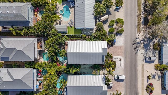 4805 2ND AVENUE, Holmes Beach, FL 34217