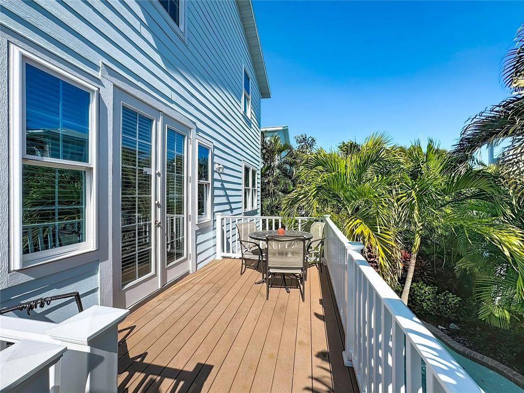 Image 26 of property listing at 4805 2ND AVENUE, Holmes Beach, FL 34217