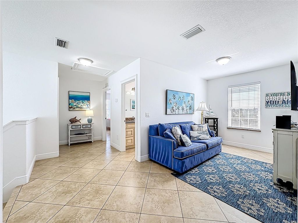 Image 48 of property listing at 4805 2ND AVENUE, Holmes Beach, FL 34217