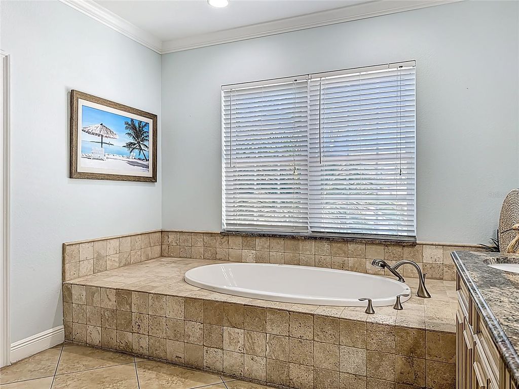 Image 53 of property listing at 4805 2ND AVENUE, Holmes Beach, FL 34217