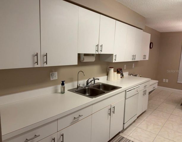 2011 W DEL WEBB BOULEVARD, Sun City Center, FL 33573