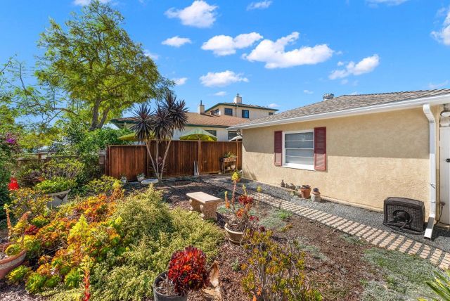 5025 Dick St, San Diego, CA 92115