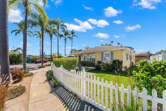 5025 Dick St, San Diego, CA 92115