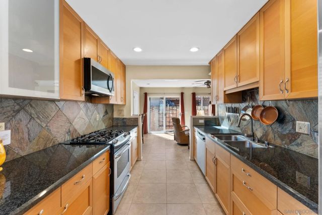 5025 Dick St, San Diego, CA 92115