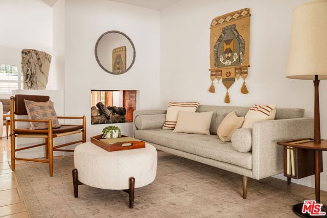 3543 Stone Canyon Avenue, Los Angeles, CA 91403