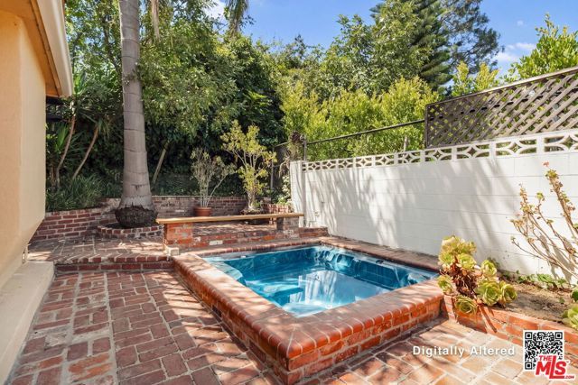 3543 Stone Canyon Avenue, Los Angeles, CA 91403
