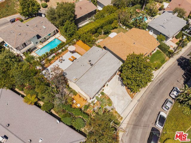 3543 Stone Canyon Avenue, Los Angeles, CA 91403