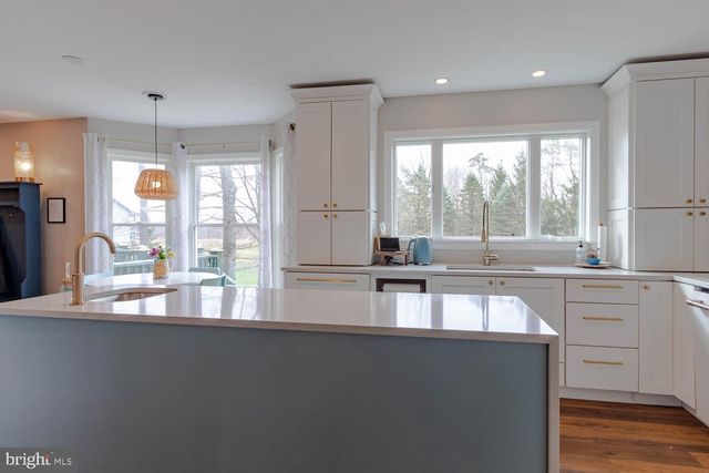 115 HEISKEL DR, Port Matilda, PA 16870