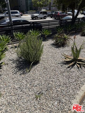 6060 Cadillac Avenue, Los Angeles, CA 90034