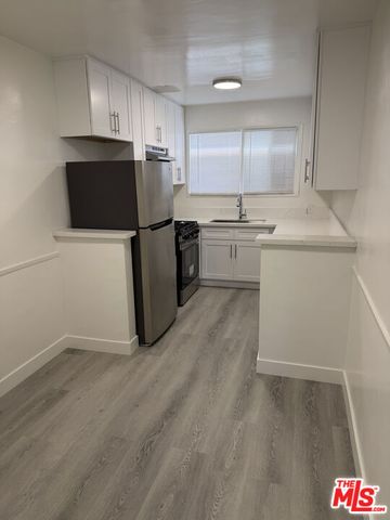6060 Cadillac Avenue, Los Angeles, CA 90034