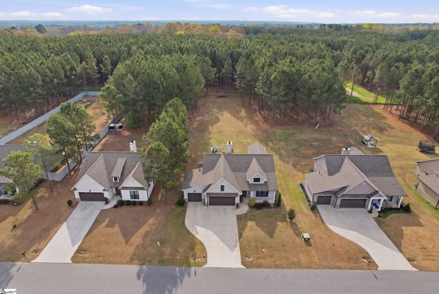 127 W Stewart Street, Pelzer, SC 29669