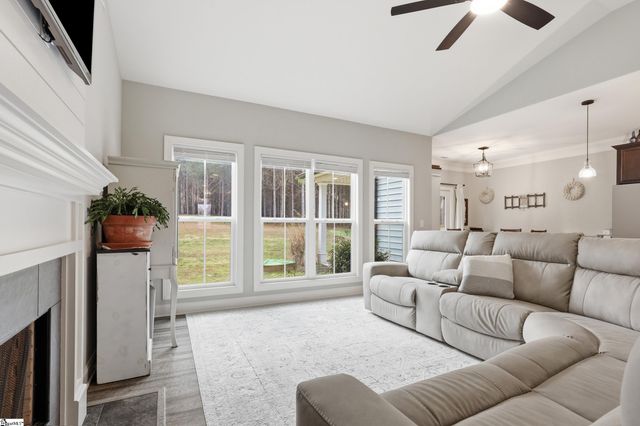 127 W Stewart Street, Pelzer, SC 29669