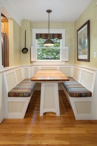 90 Summer Avenue, Reading, MA 01867