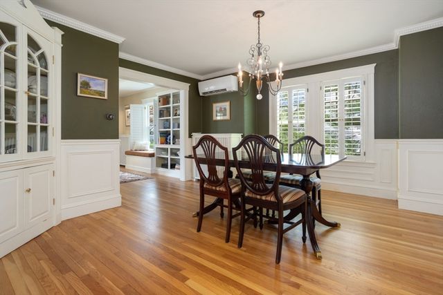 90 Summer Avenue, Reading, MA 01867
