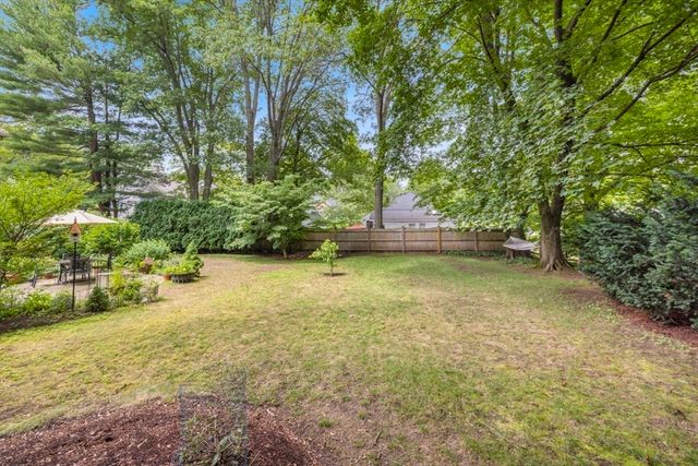 90 Summer Avenue, Reading, MA 01867