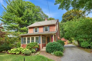 90 Summer Avenue, Reading, MA 01867