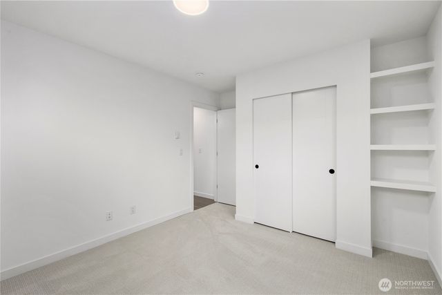 516 N 102nd Street, Seattle, WA 98133
