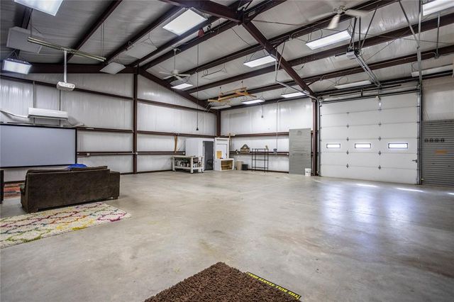 1601 Corbin Lane, Weatherford, OK 73096