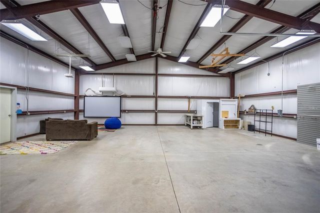 1601 Corbin Lane, Weatherford, OK 73096