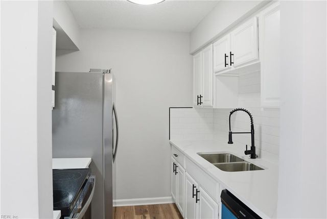 3234 Creekside DR, Virginia Beach, VA 23453