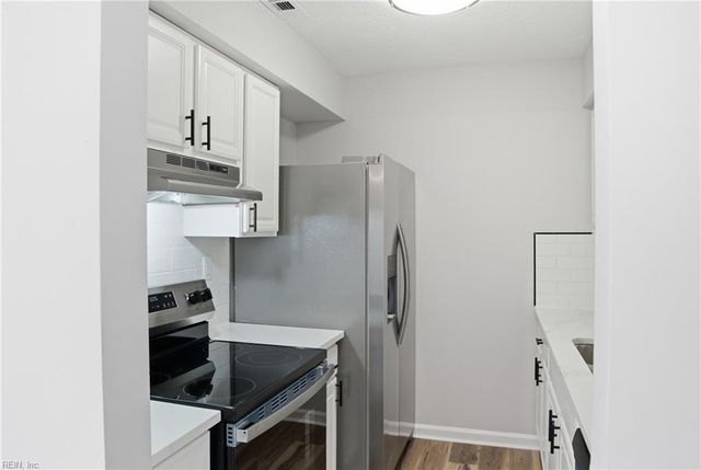 3234 Creekside DR, Virginia Beach, VA 23453