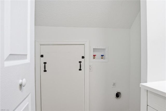 3234 Creekside DR, Virginia Beach, VA 23453