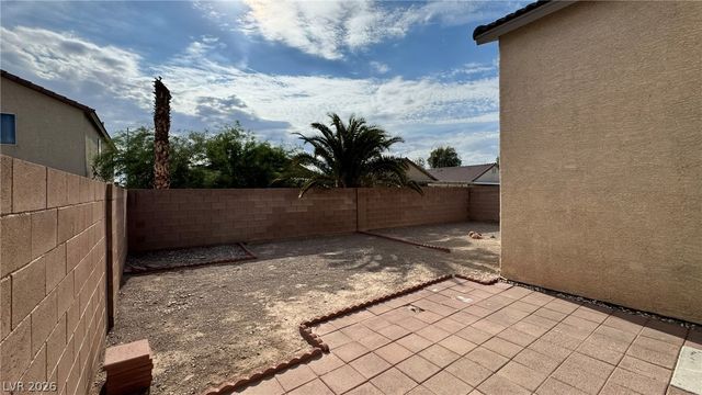 3838 Sorrowing Sparrow Court, North Las Vegas, NV 89032