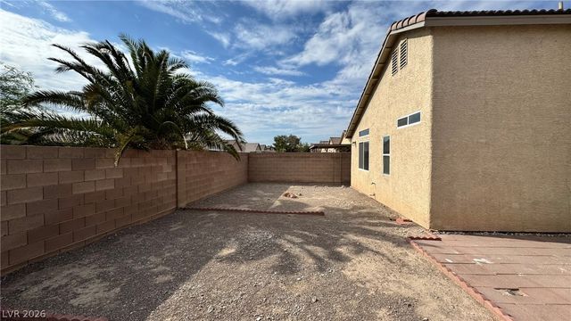 3838 Sorrowing Sparrow Court, North Las Vegas, NV 89032