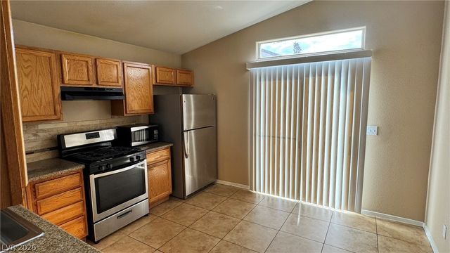 3838 Sorrowing Sparrow Court, North Las Vegas, NV 89032
