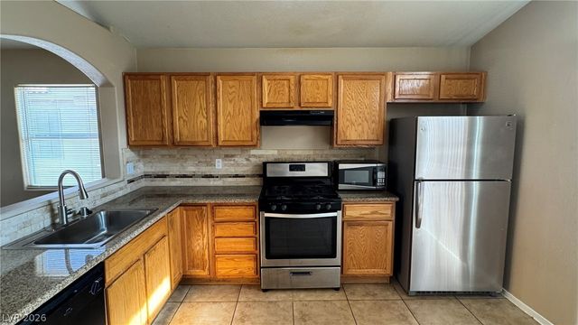 3838 Sorrowing Sparrow Court, North Las Vegas, NV 89032