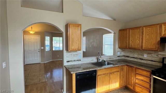 3838 Sorrowing Sparrow Court, North Las Vegas, NV 89032