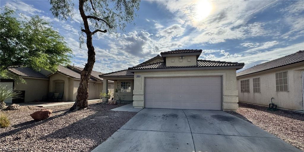 3838 Sorrowing Sparrow Court, North Las Vegas, NV 89032