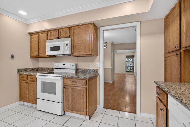 6421 PUMPKIN SEED Circle 217, Boca Raton, FL 33433
