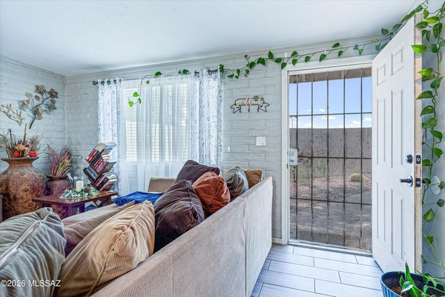 6921 E Golf Links Road, Tucson, AZ 85730
