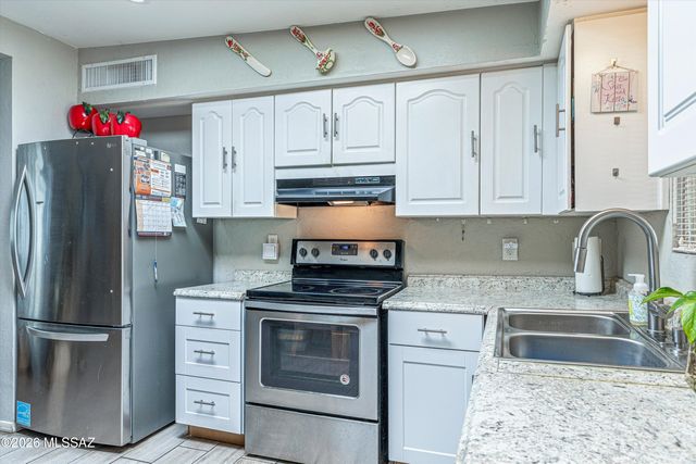 6921 E Golf Links Road, Tucson, AZ 85730