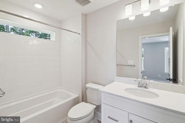4034 MILNER RD, Nottingham, MD 21236