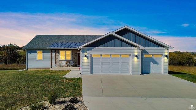 14326 Prairie Trail, Wamego, KS 66547
