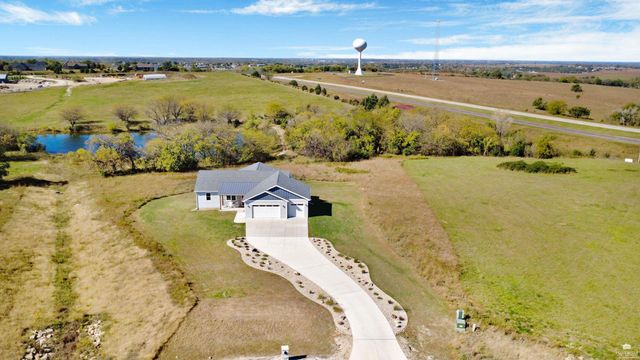 14326 Prairie Trail, Wamego, KS 66547