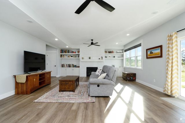 14326 Prairie Trail, Wamego, KS 66547