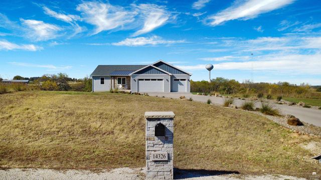 14326 Prairie Trail, Wamego, KS 66547