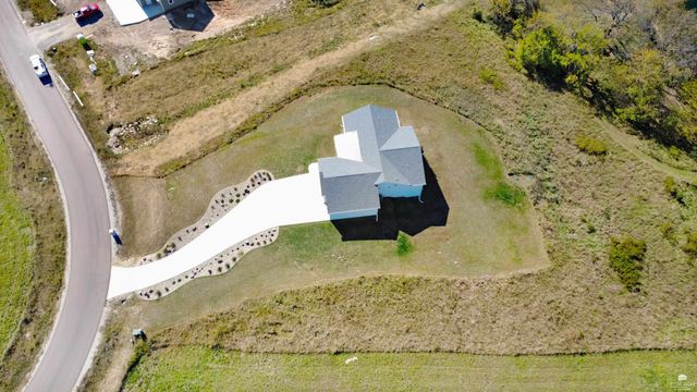 14326 Prairie Trail, Wamego, KS 66547