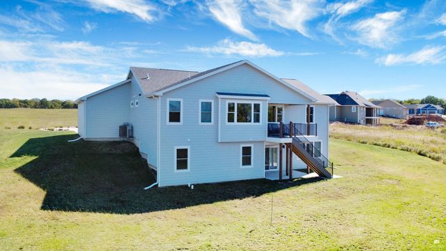14326 Prairie Trail, Wamego, KS 66547